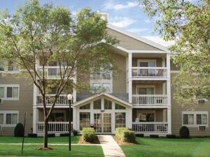 Royal Oaks  Apartment Rentals in Eagan, MN