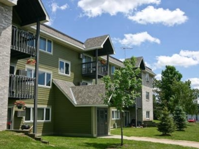 Woodridge Apartments