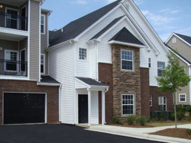 Crowne Village at Swift Creek Apartments