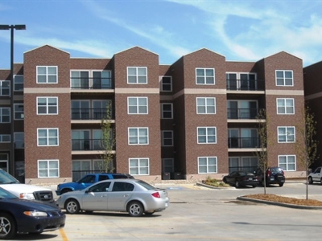 The Villas at Emporia Apartments