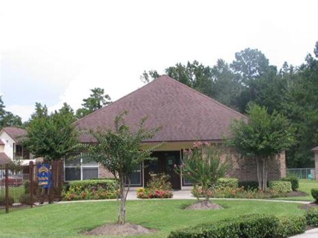 Pine Ridge Apartments