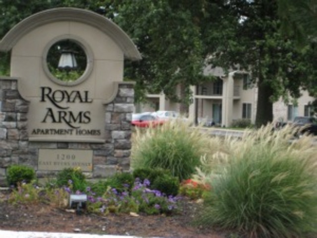 Royal Arms-Owensboro Apartments