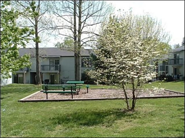 Bear Creek Apartments