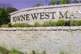 Towne West Manor 