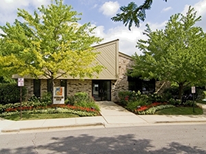 Central Park East | Arlington Heights, Illinois, 60005  Mid Rise, MyNewPlace.com