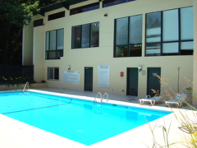 The Oaks Apartments