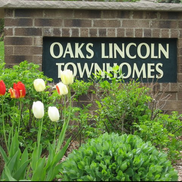 Oaks Lincoln Townhomes