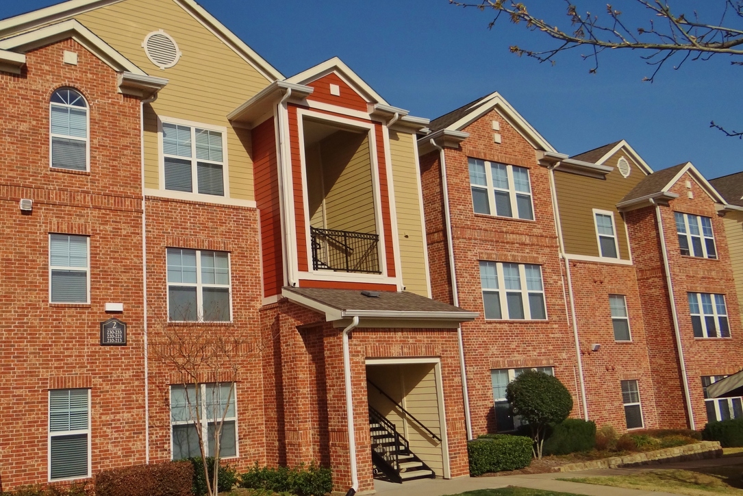 Westmount at Vista Ridge Apartments in Lewisville TX
