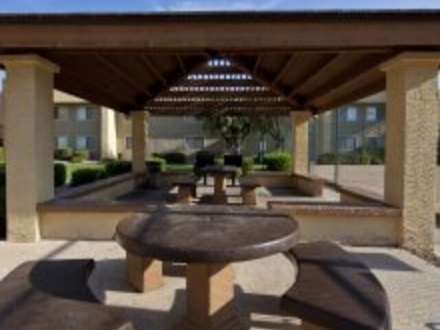 Pet Friendly for Rent in Glendale