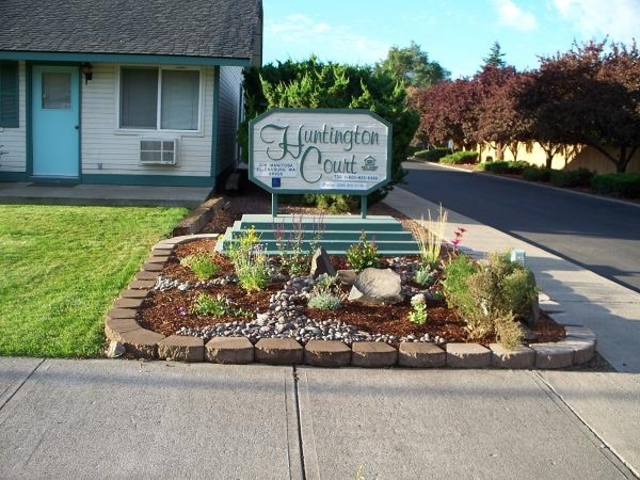 Huntington Court Apartments