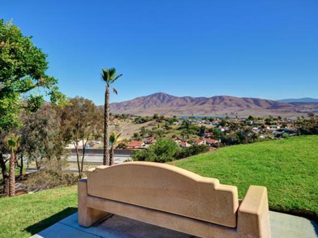 Apartment for Rent in Spring Valley