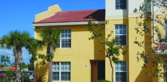Crystal Lake Apartments Hollywood Fl For Rent Crystal Lake Apartments