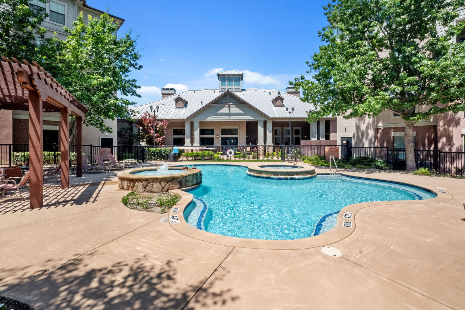 Plaza At Chase Oaks Senior Chodo apartment photo