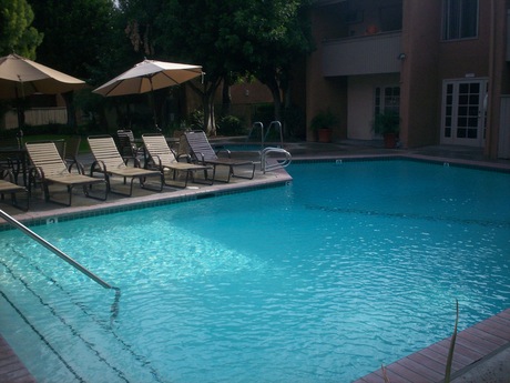 Apartment for Rent in Winnetka