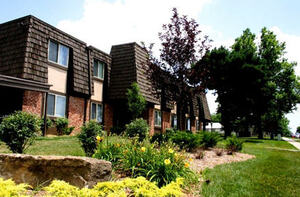 Treetop Lodge | Overland Park, Kansas, 66214  Low Rise, MyNewPlace.com