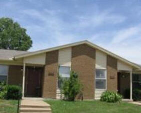 Village Creek Apartments | Fort Worth, Texas, 76119   MyNewPlace.com
