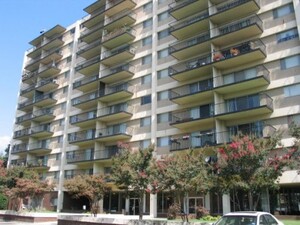 Town House Apartment Homes | Memphis, Tennessee, 38104  Mid Rise, MyNewPlace.com