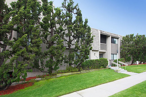 St. George Manor | San Diego, California, 92109  Small Building, MyNewPlace.com