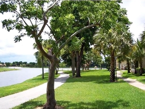 Vista Lago at The Hammocks | Miami, Florida, 33196  Garden Style, MyNewPlace.com