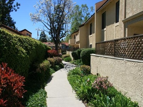 Apartment for Rent in Simi Valley