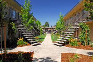 Lincoln Village | Stockton, California, 95207  Garden Style, MyNewPlace.com