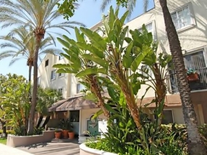Town Center | Burbank, California, 91504  Garden Style, MyNewPlace.com