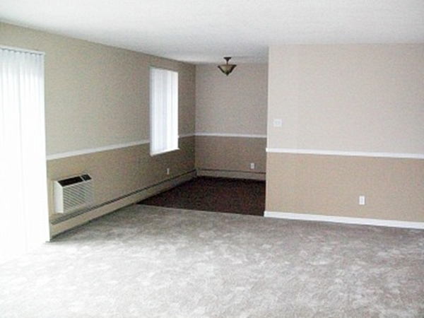 LARGE 1BR