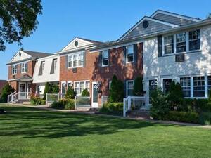 Fairfield Village at Commack | Commack, New York, 11725   MyNewPlace.com