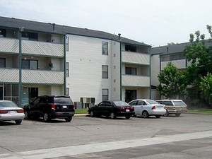 Greenway Park Apartments | Wichita, Kansas, 67213  Mid Rise, MyNewPlace.com