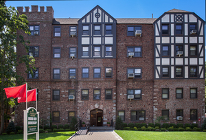 Fairfield Estates At Woodmere | Woodmere, New York, 11598   MyNewPlace.com