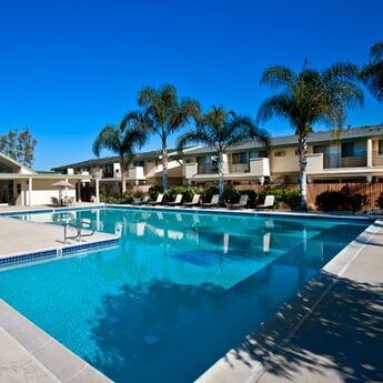 Apartment for Rent in Costa Mesa