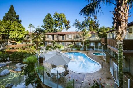 Apartment for Rent in Fullerton