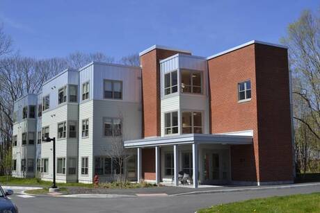 Oak Leaf 2 Apartments