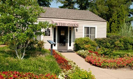 The Oaks Apartments
