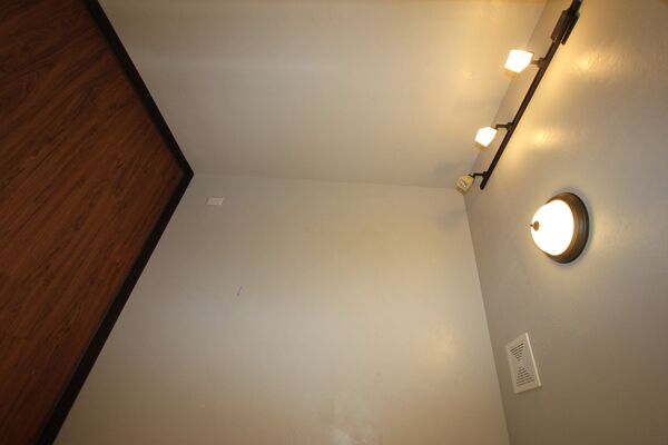 Thatcher, AZ - 17 units - $1,100.00