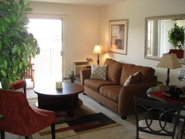 SMALL 1BR