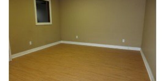 1702 Chestnut Hill Rd - Lease a home by 11/30/2014 and move-in by 12/15/2014 and get one month free rent in your 2nd full month