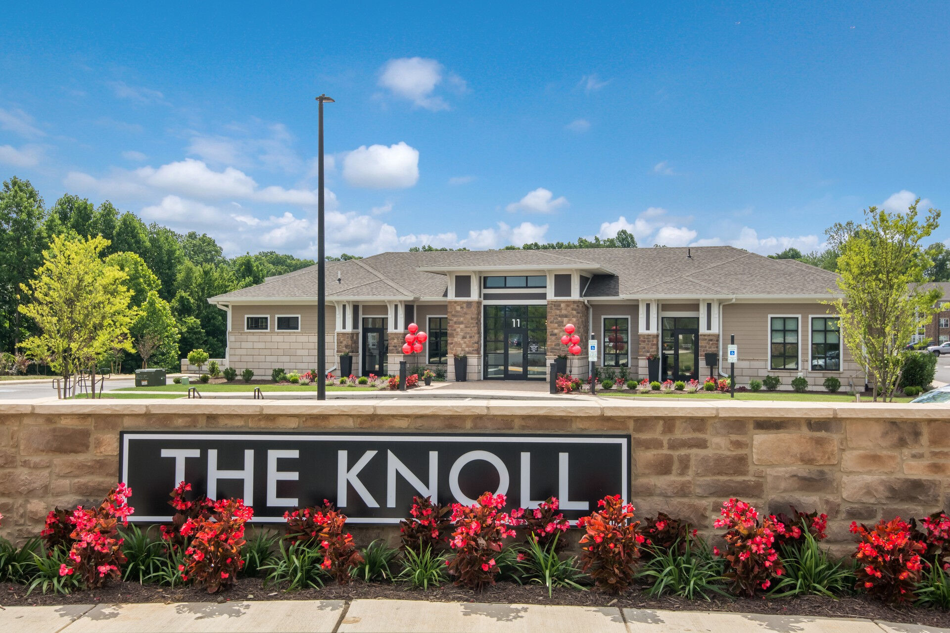 The Knoll at Stone View
