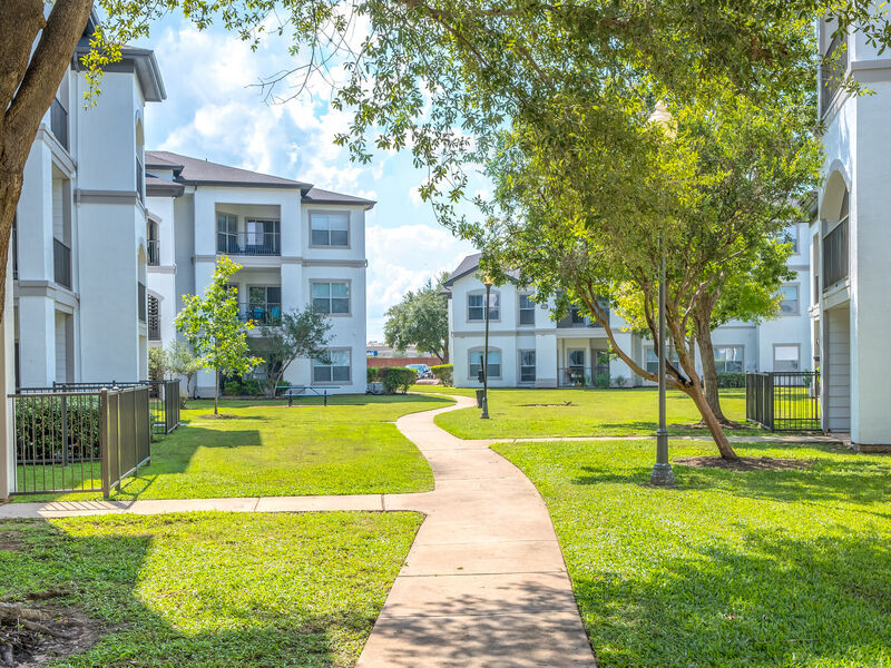 Villas at River Park West