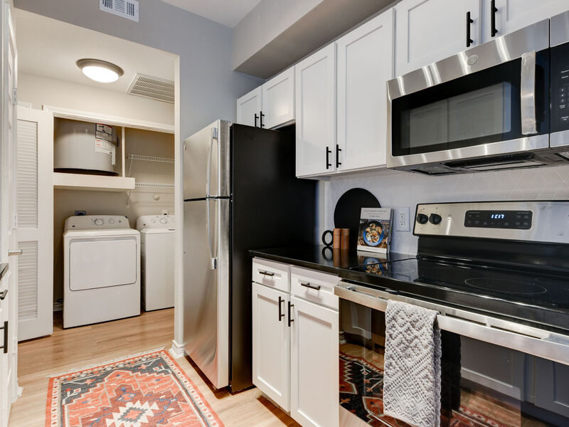 Laurel Canyon Apartments