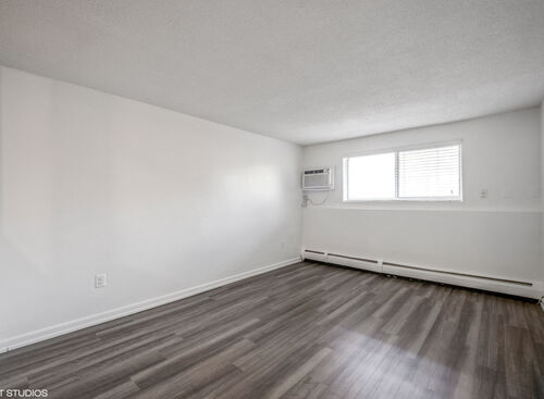 1 Bedroom: Beds - 1: Baths - 1: SqFt Range - 650 to 650