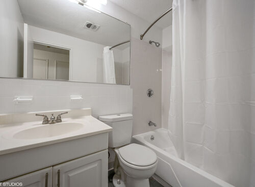 1 Bedroom: Beds - 1: Baths - 1: SqFt Range - 650 to 650
