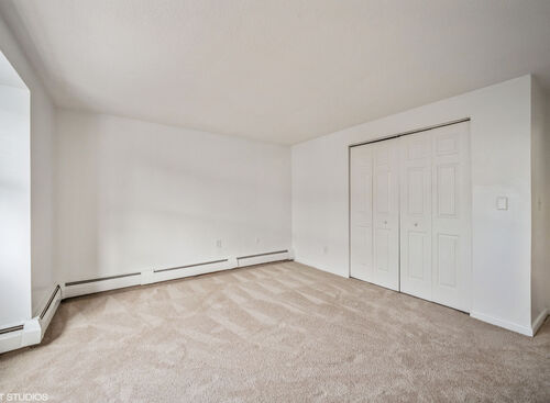 3 Bedroom: Beds - 3: Baths - 2: SqFt Range - 1050 to 1050