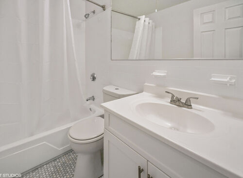 3 Bedroom: Beds - 3: Baths - 2: SqFt Range - 1050 to 1050