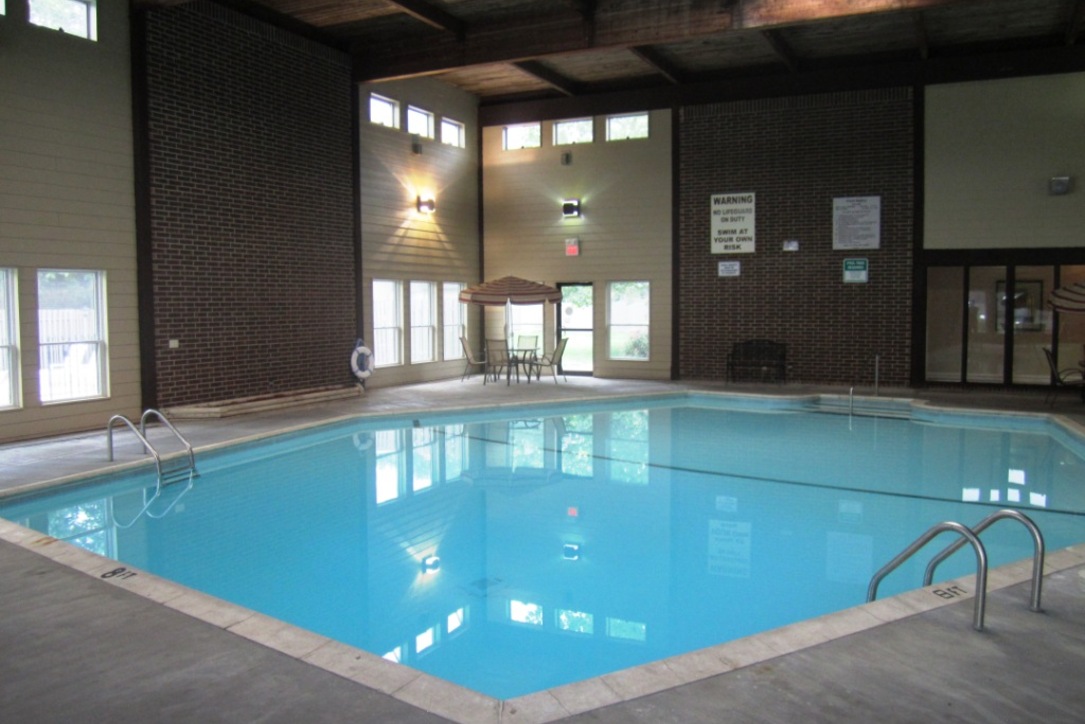 Meadowlark Hill Apartments