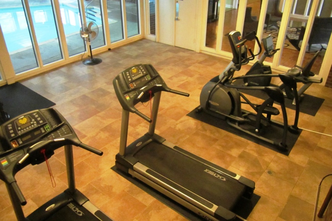 Meadowlark Hill Apartments