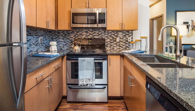 the oaks luxury apartments in charlotte nc