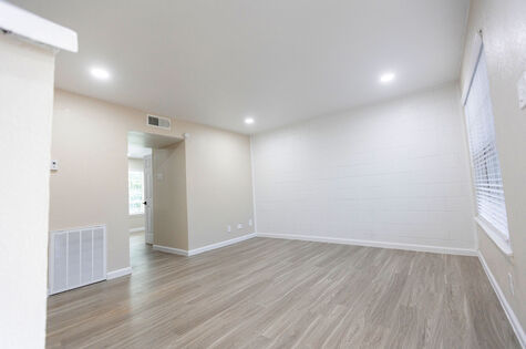 Saturn Square Apartments