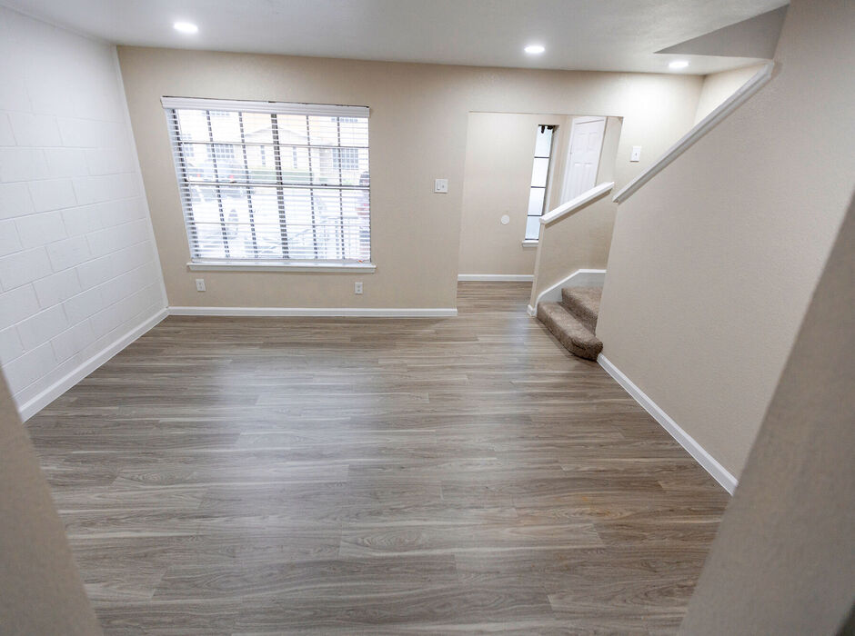 Saturn Square Apartments