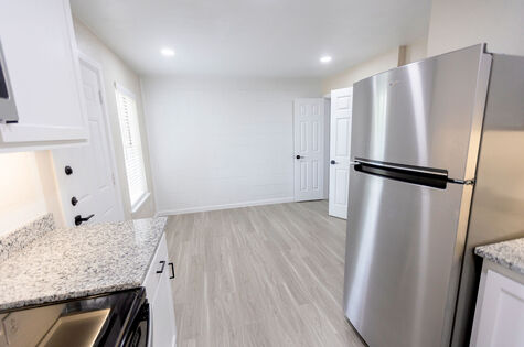 Saturn Square Apartments